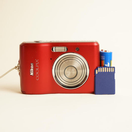 Nikon Coolpix L18 Digital Camera | 8MP | Tested & Working | Red