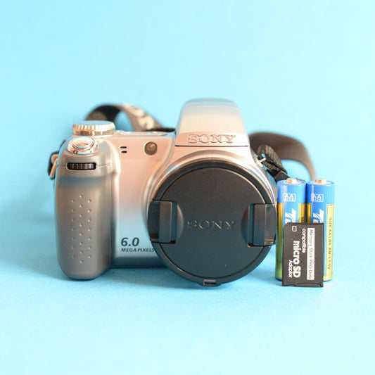 Sony CyberShot DSC-H2 Digital Camera | 6MP | Tested & Working | Silver