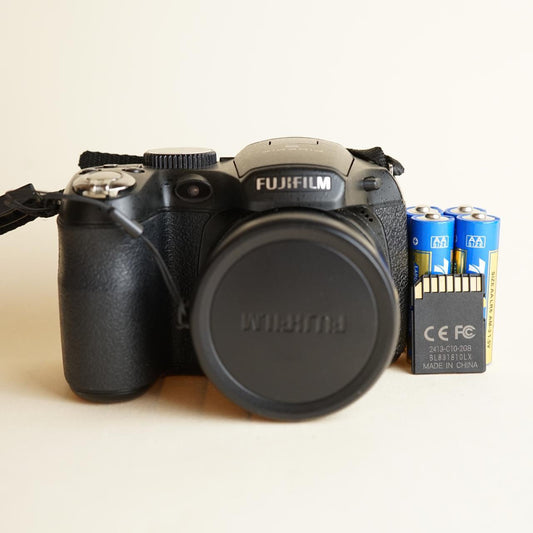 Fujifilm FinePix S2940 Digital Camera | 14MP | Tested & Working | Black