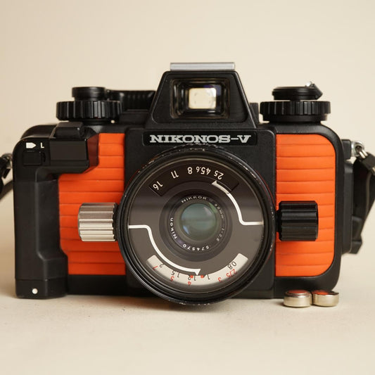 Nikon Nikonos-V waterproof | 35mm SLR | Tested & Working | Orange