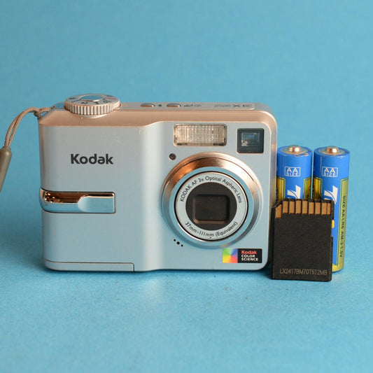 Kodak EasyShare C703 | 7.1MP Digital camera with a SD Card | Silver