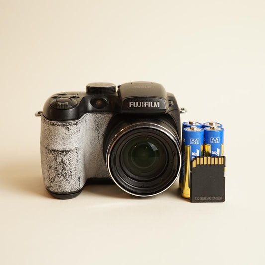Fujifilm FinePix S1500 Digital Camera | 10MP | Tested & Working | Black