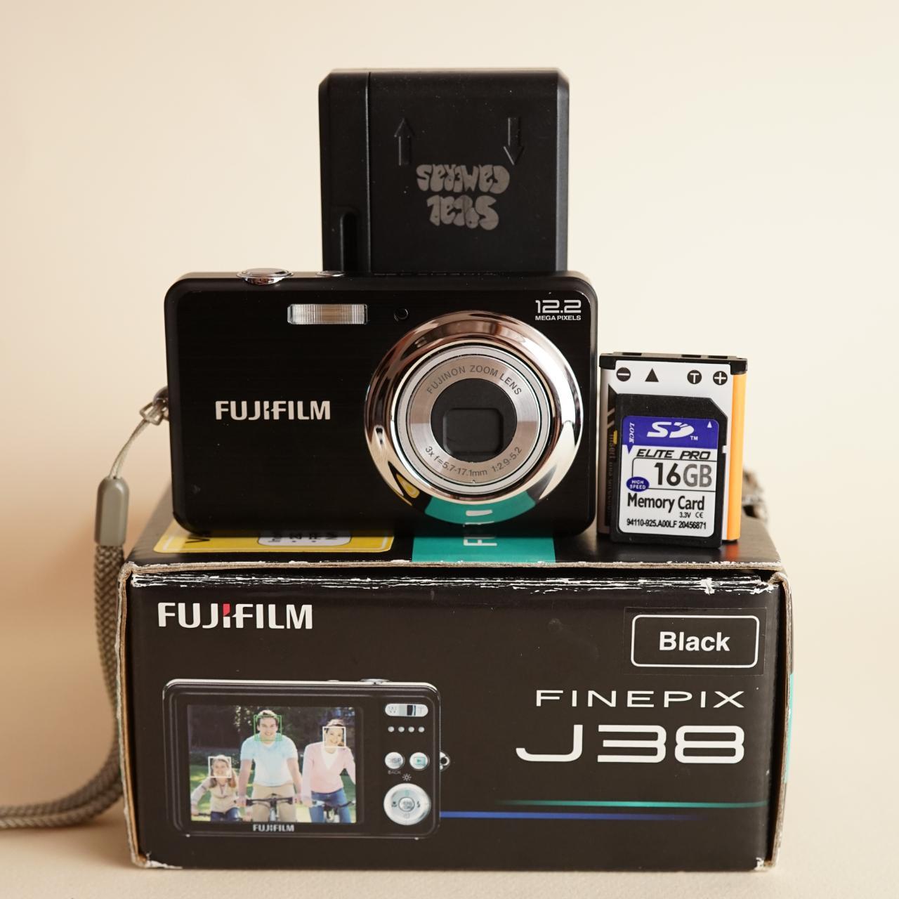 Fujifilm Finepix J38 Digital Camera | 12.2MP | Tested & Working | Black