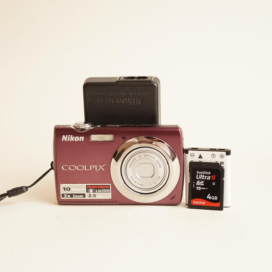 Nikon Coolpix S220 Digital Camera | 10MP | Tested & Working | Maroon