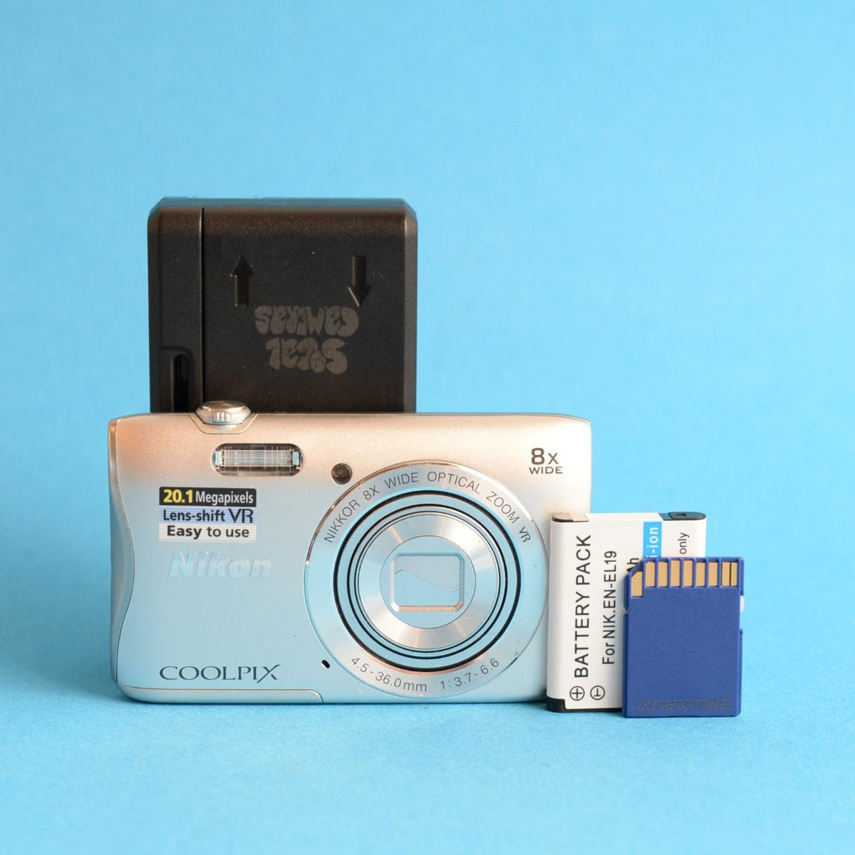 Nikon Coolpix S3700 Digital Camera | 20.1MP | Tested & Working 