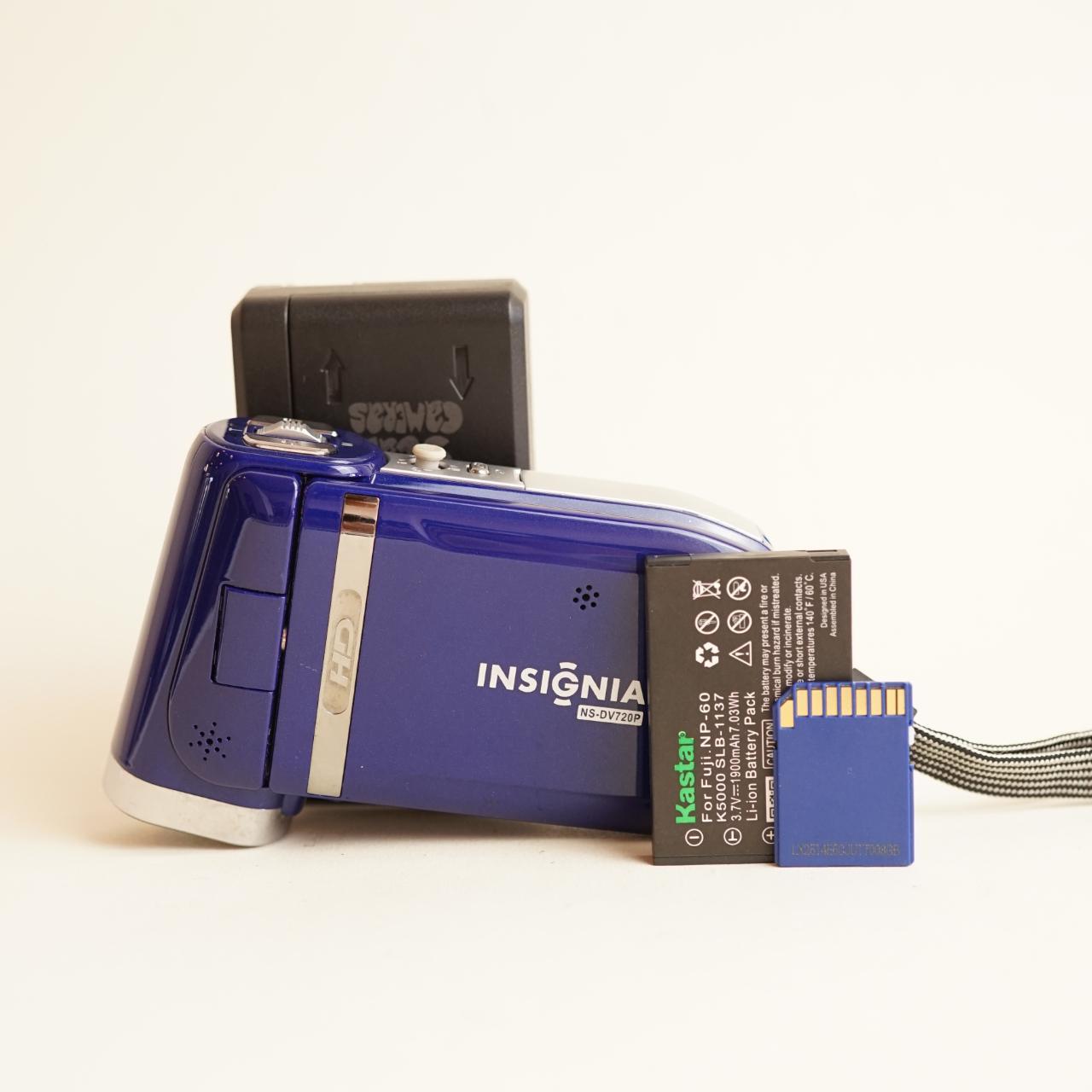 Insignia NS-DV720P Digital Camcorder | 5MP Stills | Tested & Working | Blue
