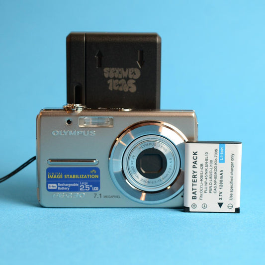 Olympus FE-230 Digital Camera | 7.1MP | Tested & Working | Silver