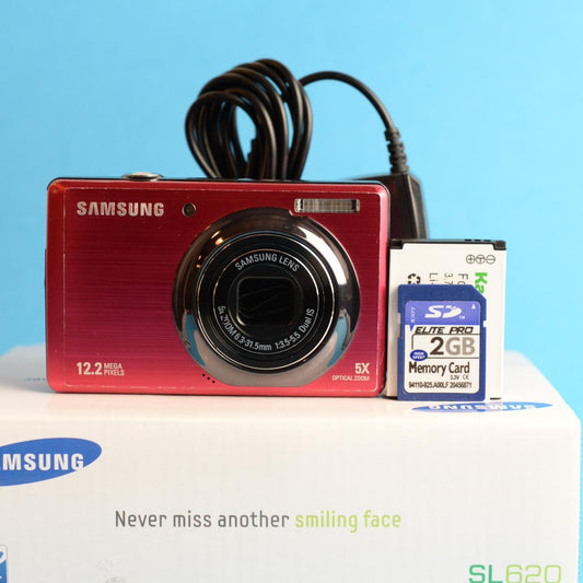 Samsung L620 Digital Camera | 12MP | Tested & Working | RED