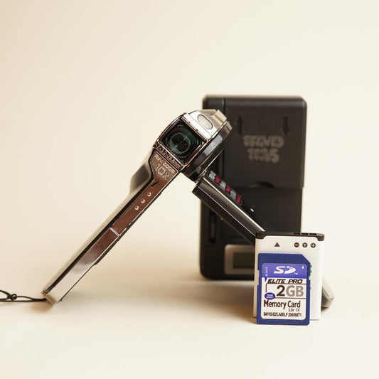 Sanyo Xacti VPC-CS1 Digital Camcorder | Tested & Working | Black & Silver