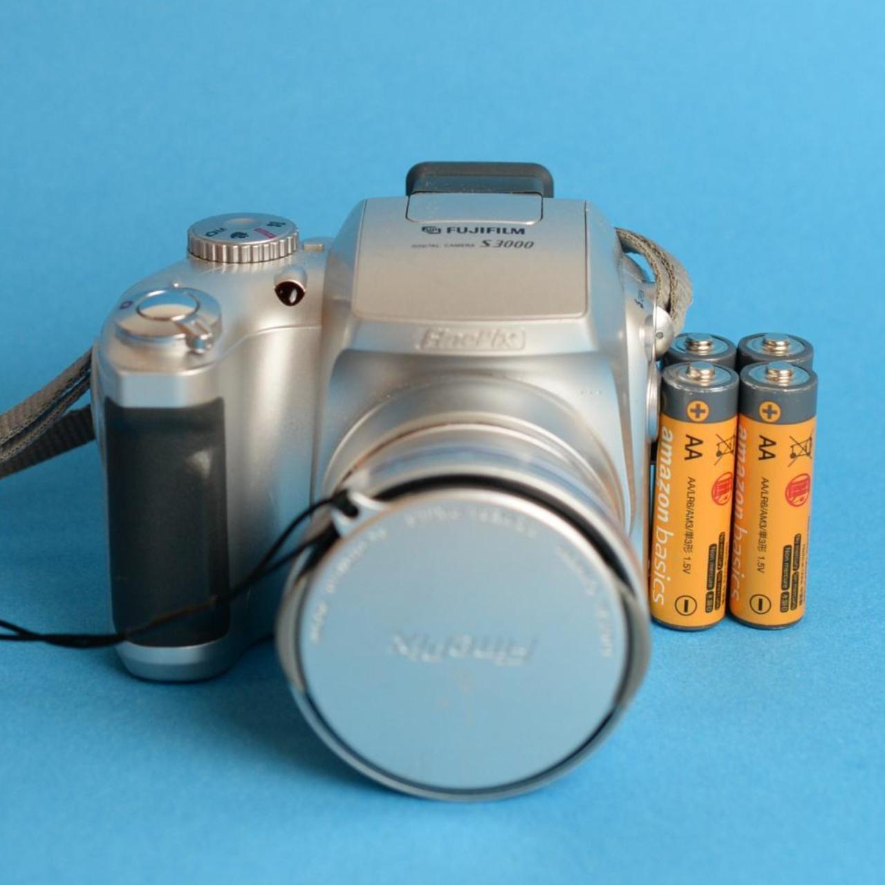 Fujifilm Finepix S3000 Digital Camera | 3.2MP | Test & Working | Silver