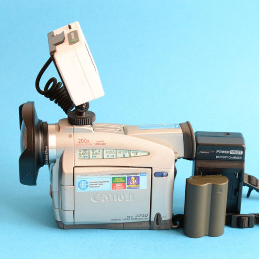 Canon ZR20 Digital Camcorder | Tapeless Setup | Tested & Working | Silver
