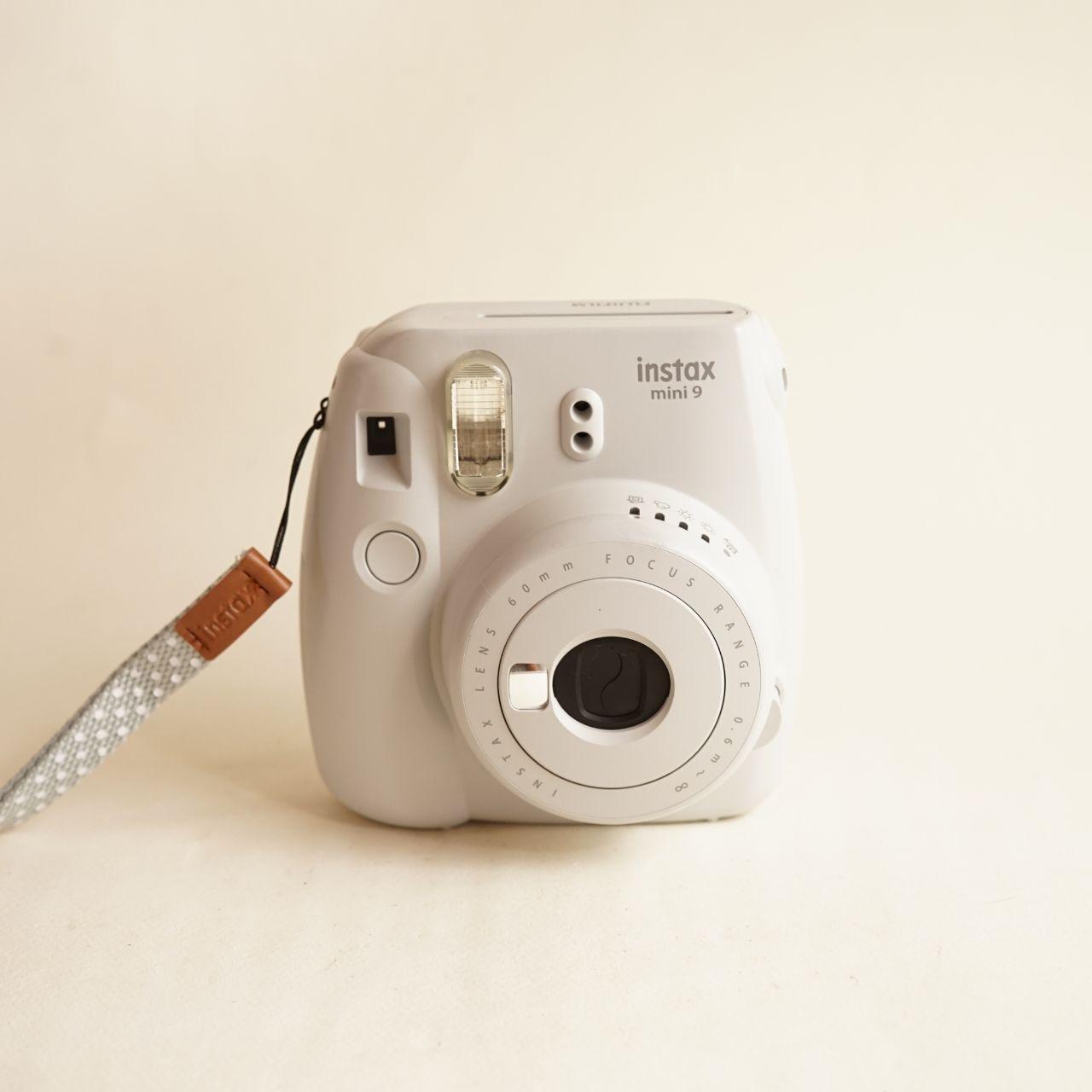 Fujifilm Instax Mini 9 Instant Camera | Tested & Working | White