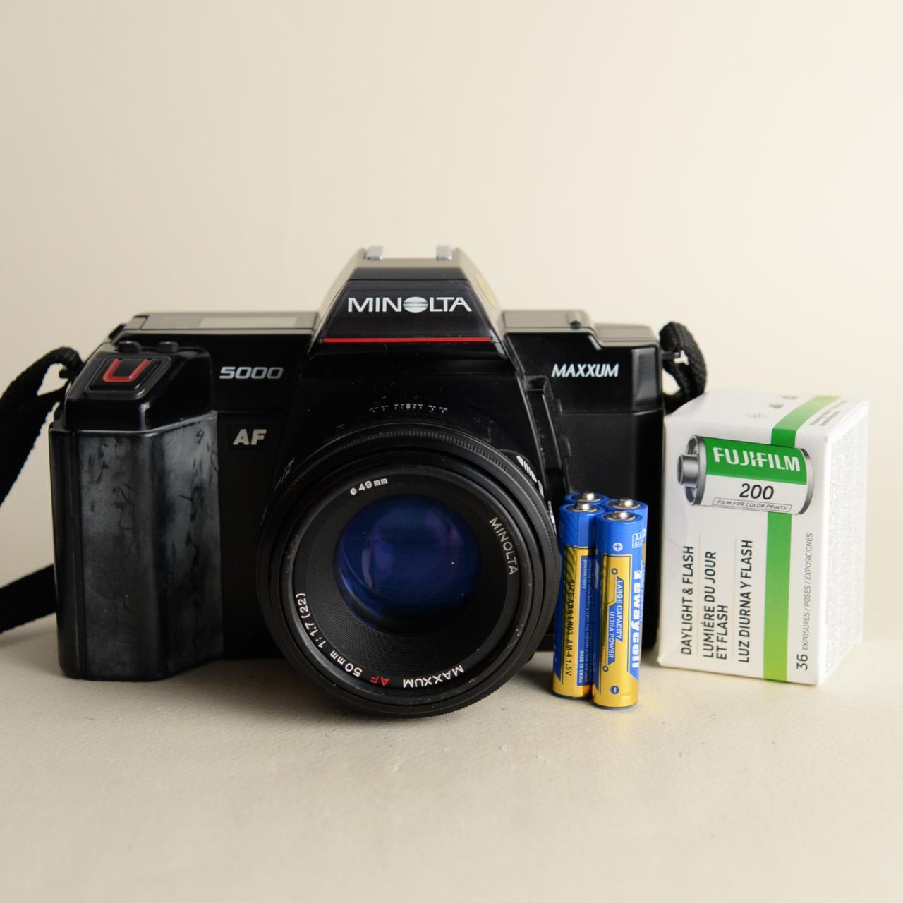 Minolta Maxxum 5000 | 35mm SLR Film Camera | Black