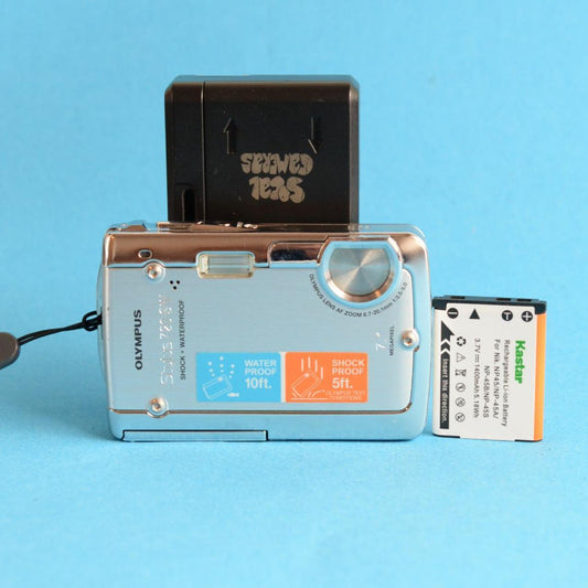 Olympus Stylus 720 SW Digital Camera | 7.1MP | Tested & Working | Silver