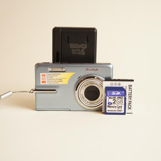 Kodak EasyShare M893 IS | 8.1MP | Tested & Working | Blue Grey