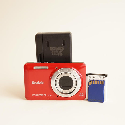 Kodak PIXPRO FZ51 Digital Camera | 16.15MP | Tested & Working | Red