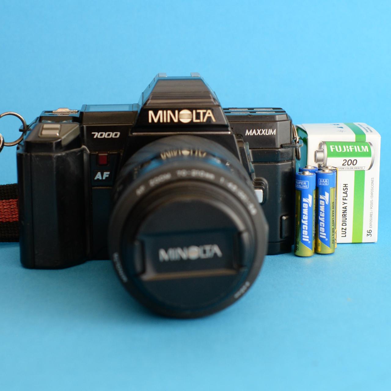 Minolta Maxxum 7000 | 35mm SLR Film Camera | Black