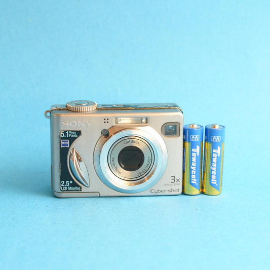 Sony CyberShot DSC-W5 Digital Camera | 5.1MP | Tested & Working | Silver