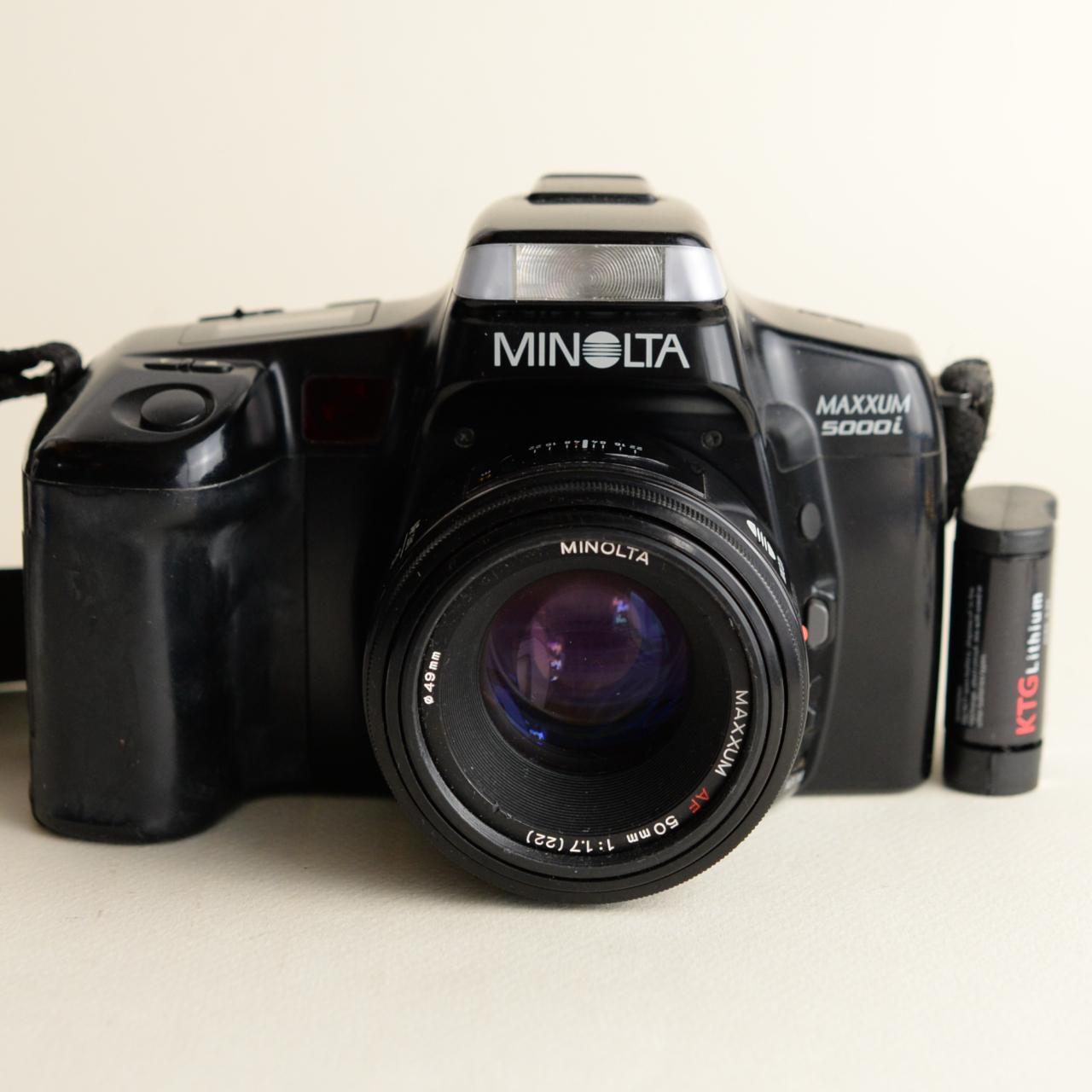 Minolta Maxxum 5000i | 35mm SLR Film Camera | Black