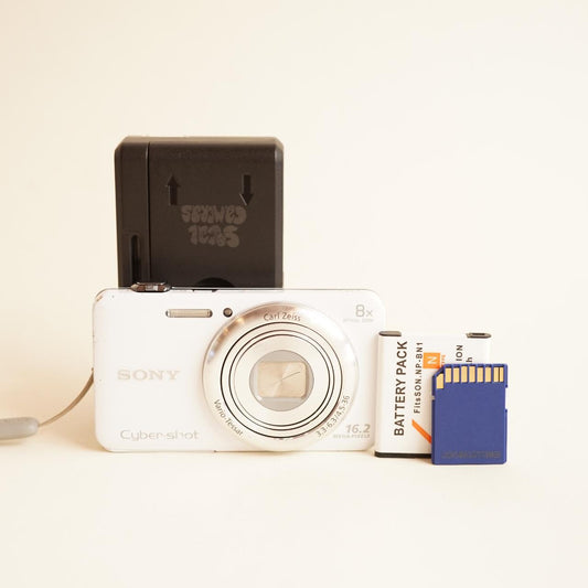 Sony CyberShot DSC-WX80 Digital Camera | 16.2MP | Tested & Working |