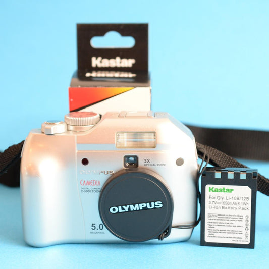 Olympus Camedia C-5000 Zoom Digital Camera | 5.0MP | Tested & Working | Silver