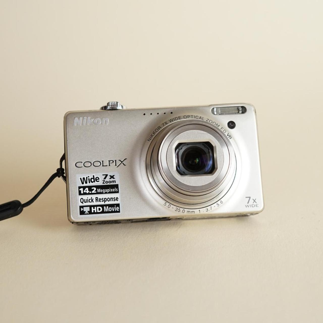 Nikon Coolpix S6000 | Digital Camera 14.2MP | Test & Working | Silver