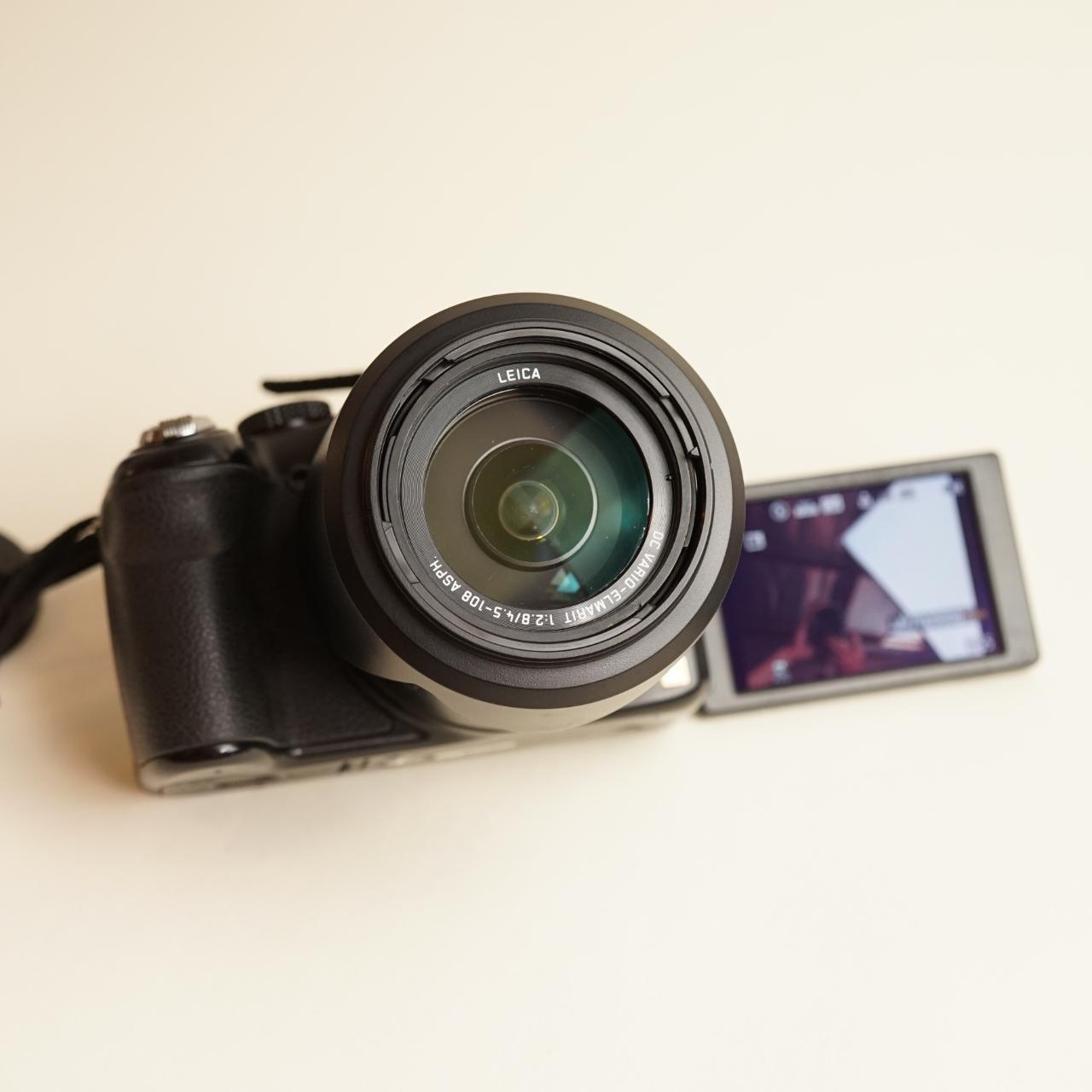 Panasonic Lumix DMC-FZ200 Digital Camera | 12.1MP | Tested & Working | Black