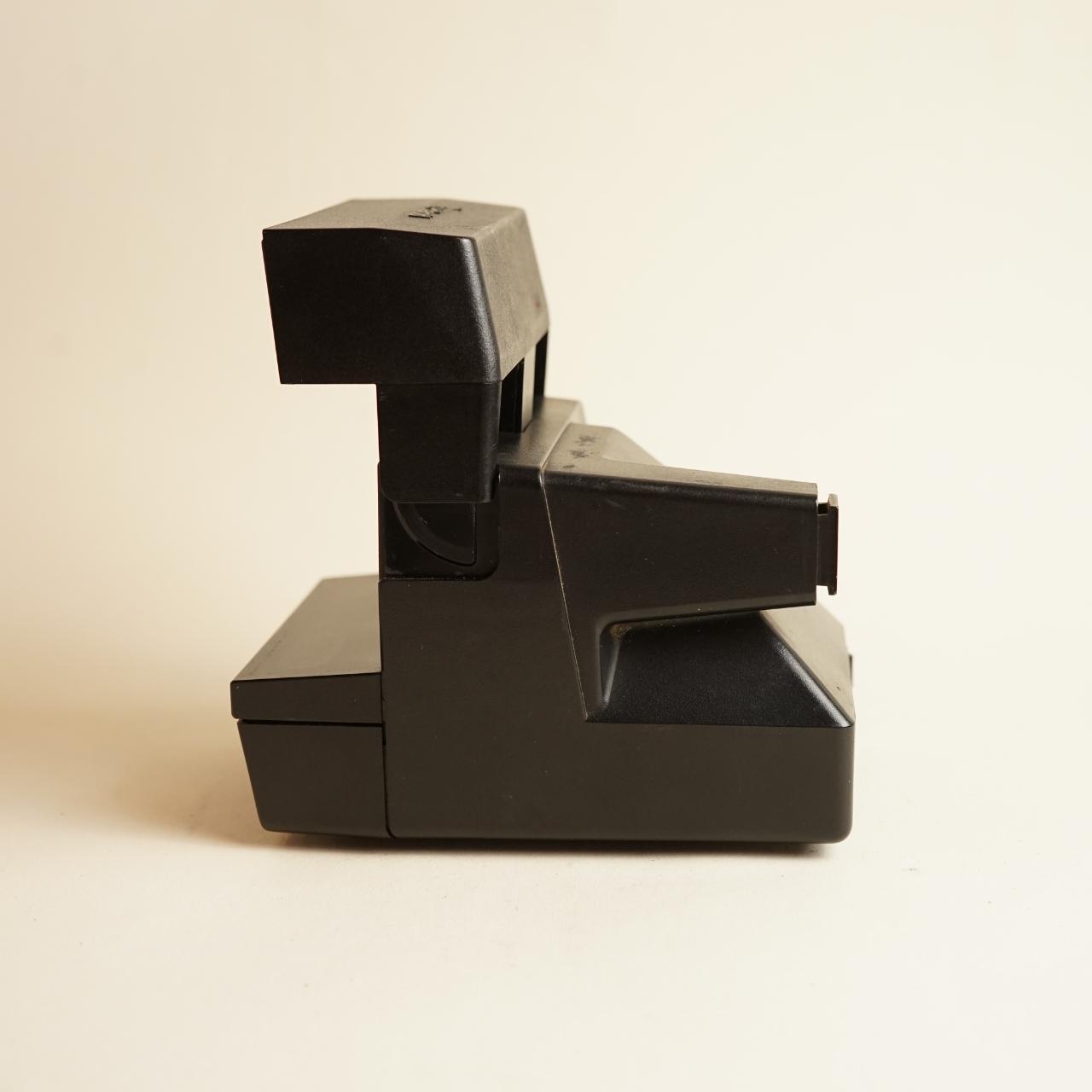 Polaroid Sun 660 Instant Film Camera | Read Description | Black