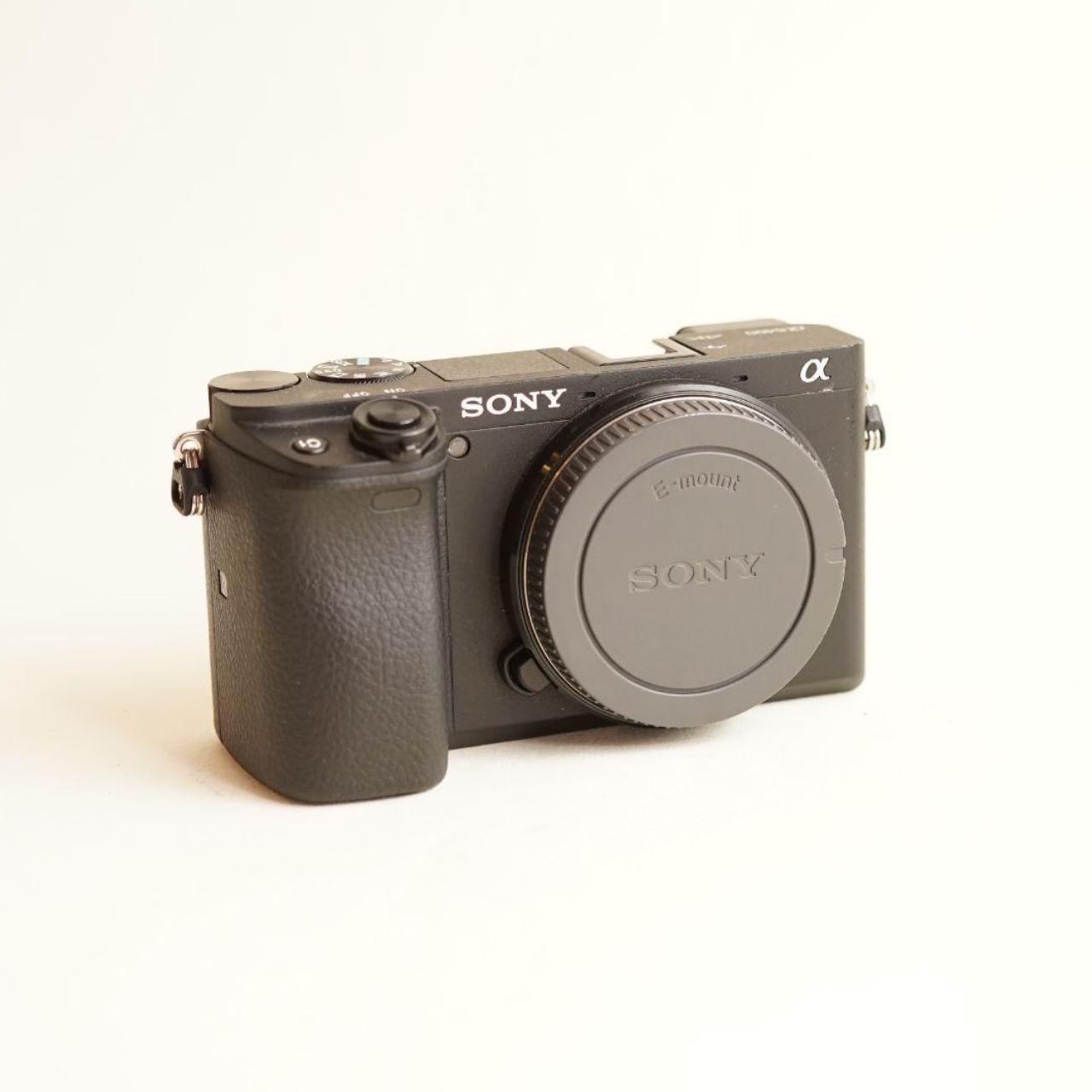 Sony A6400 | 203 Shutter Count | 24.2MP APS-C Sensor | Body Only | Tested & Working | Black