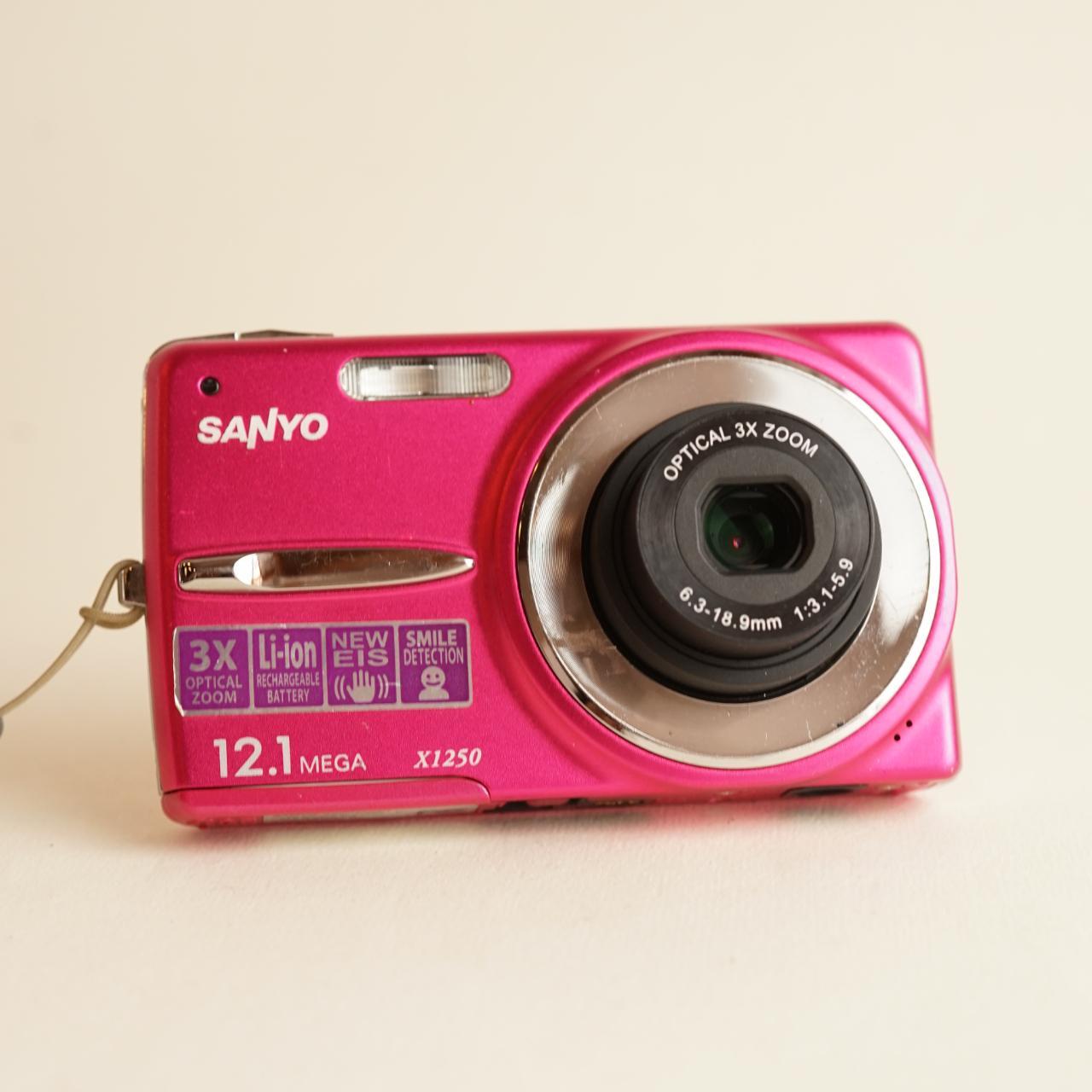 Sanyo VPC-X1250 Digital Camera | 12.1MP | Tested & Working | Pink