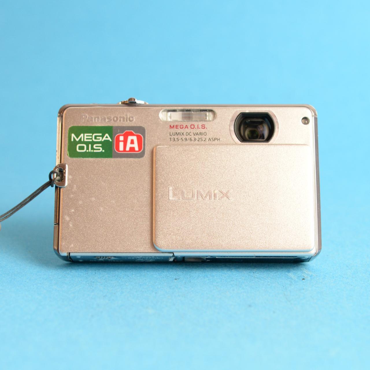 Panasonic Lumix DMC-FP1 Digital Camera | 12.1MP | Tested & Working | Silver