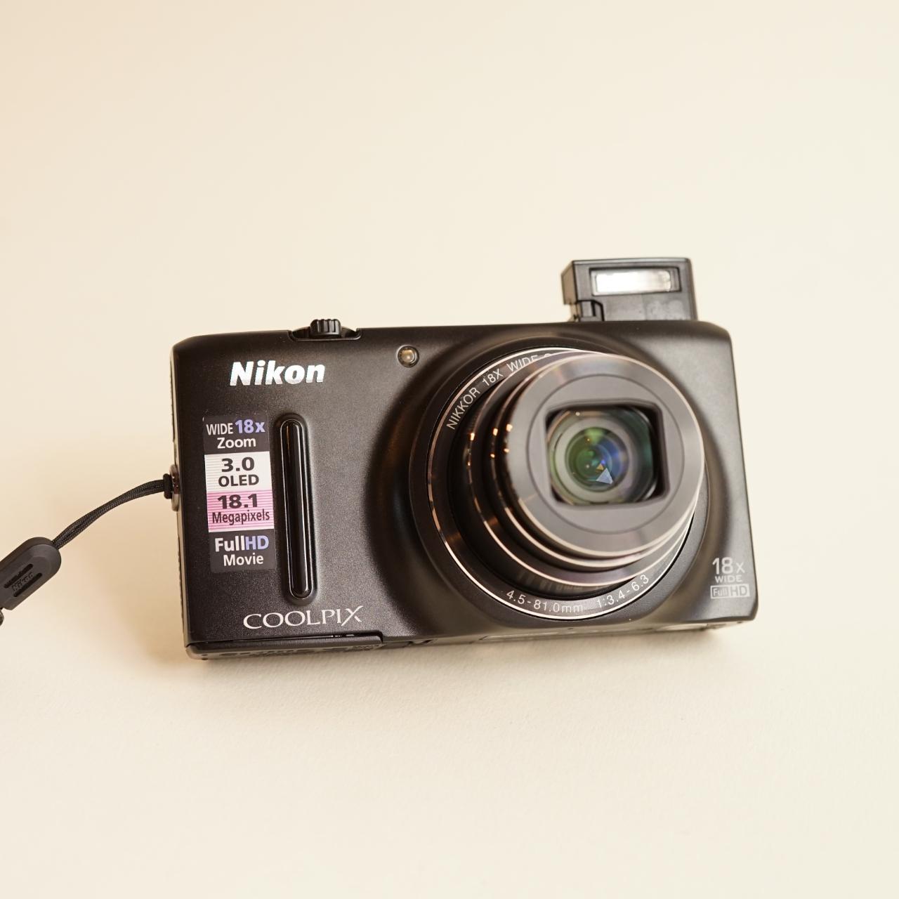 Nikon Coolpix S9400 Digital Camera | 18.1MP | Tested & Working
