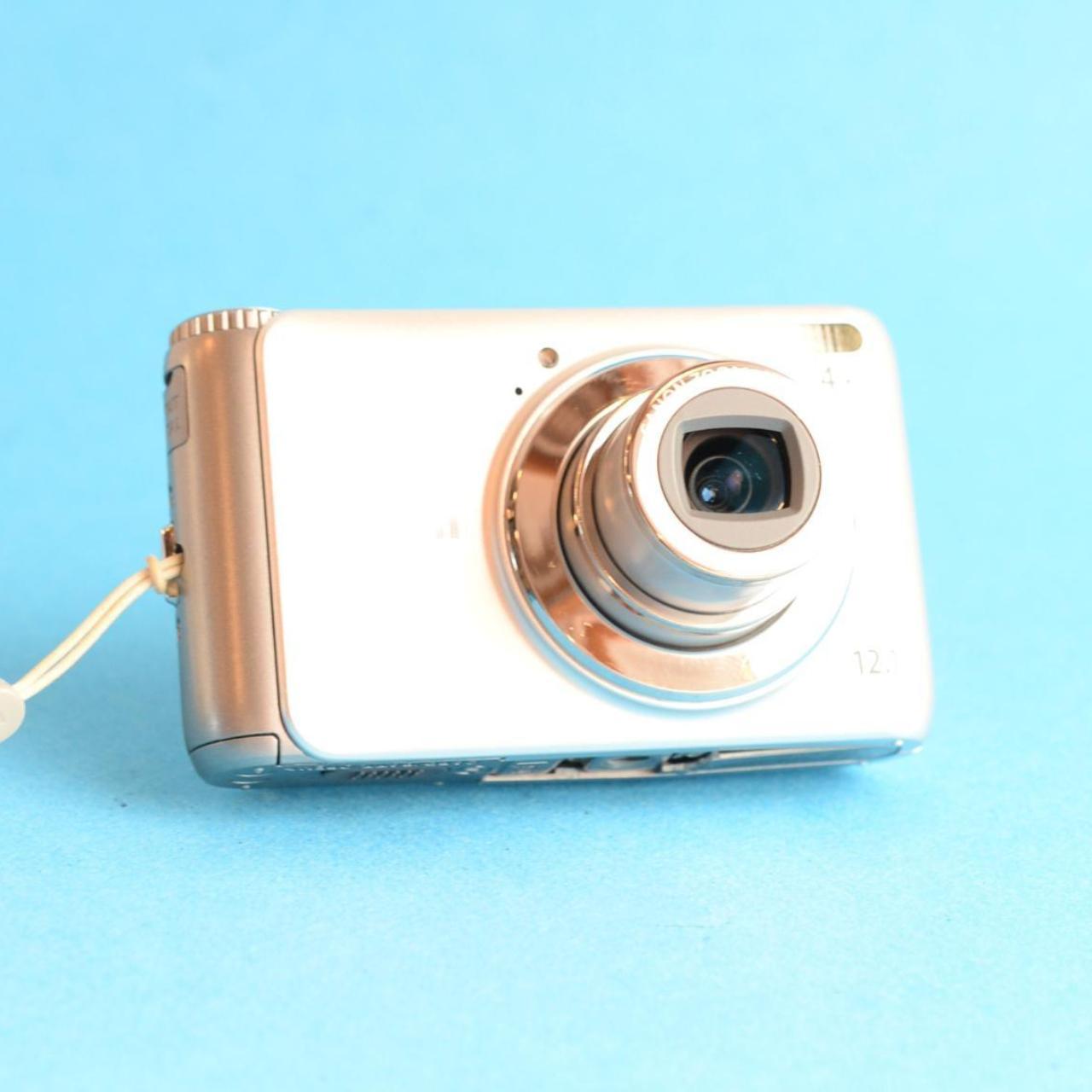 Canon PowerShot A3100 IS Digital Camera | 12MP | Tested & Working | Silver
