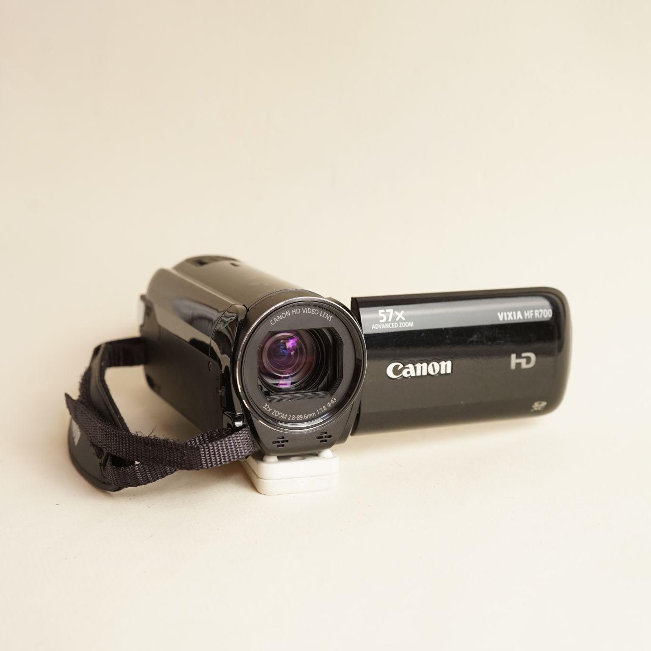 Canon Vixia HF R700 Camcorder | Tested & Working | Black