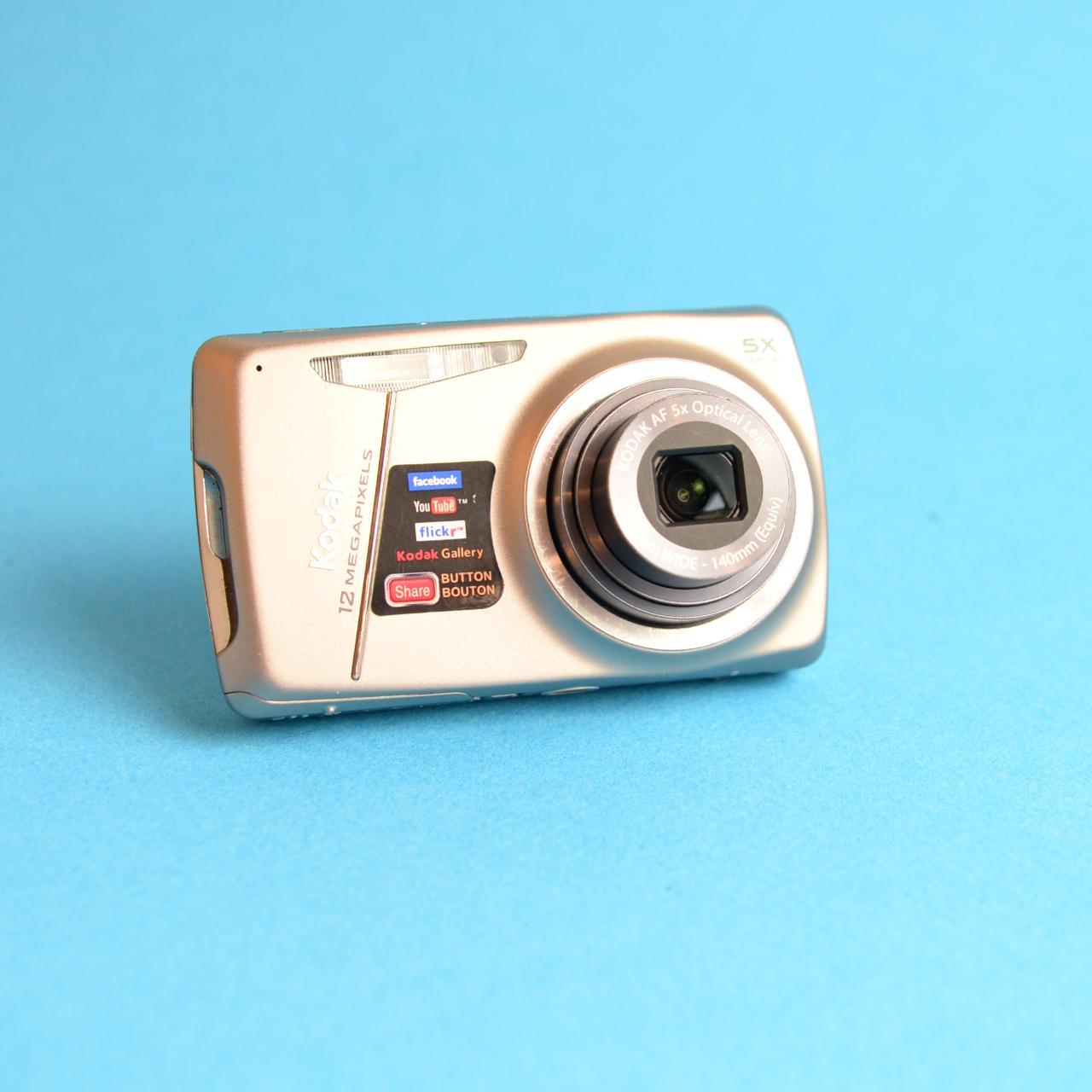 Kodak EasyShare M550 | 12MP | Tested & Working | Silver