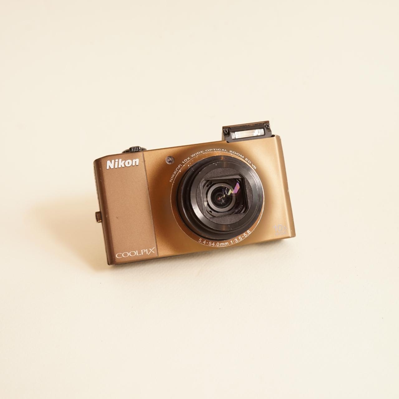 Nikon Coolpix S8000 Digital Camera | 14.2MP | Read Description | Brown
