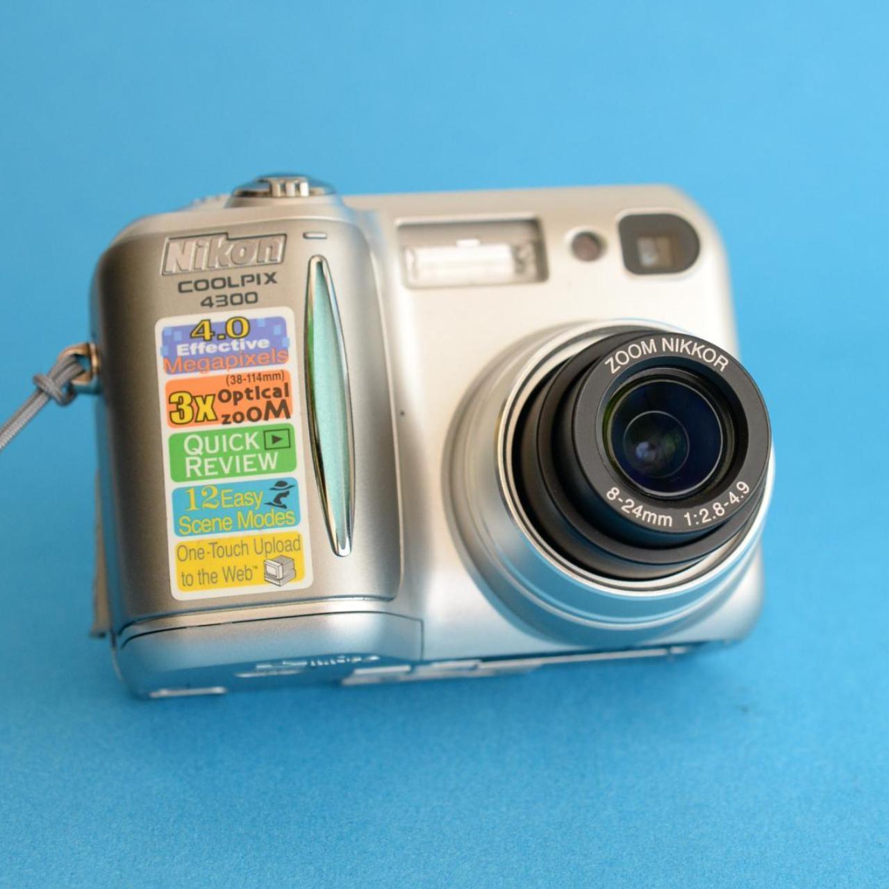 Nikon Coolpix 4300 | 4MP Digital camera with CF Card | Silver