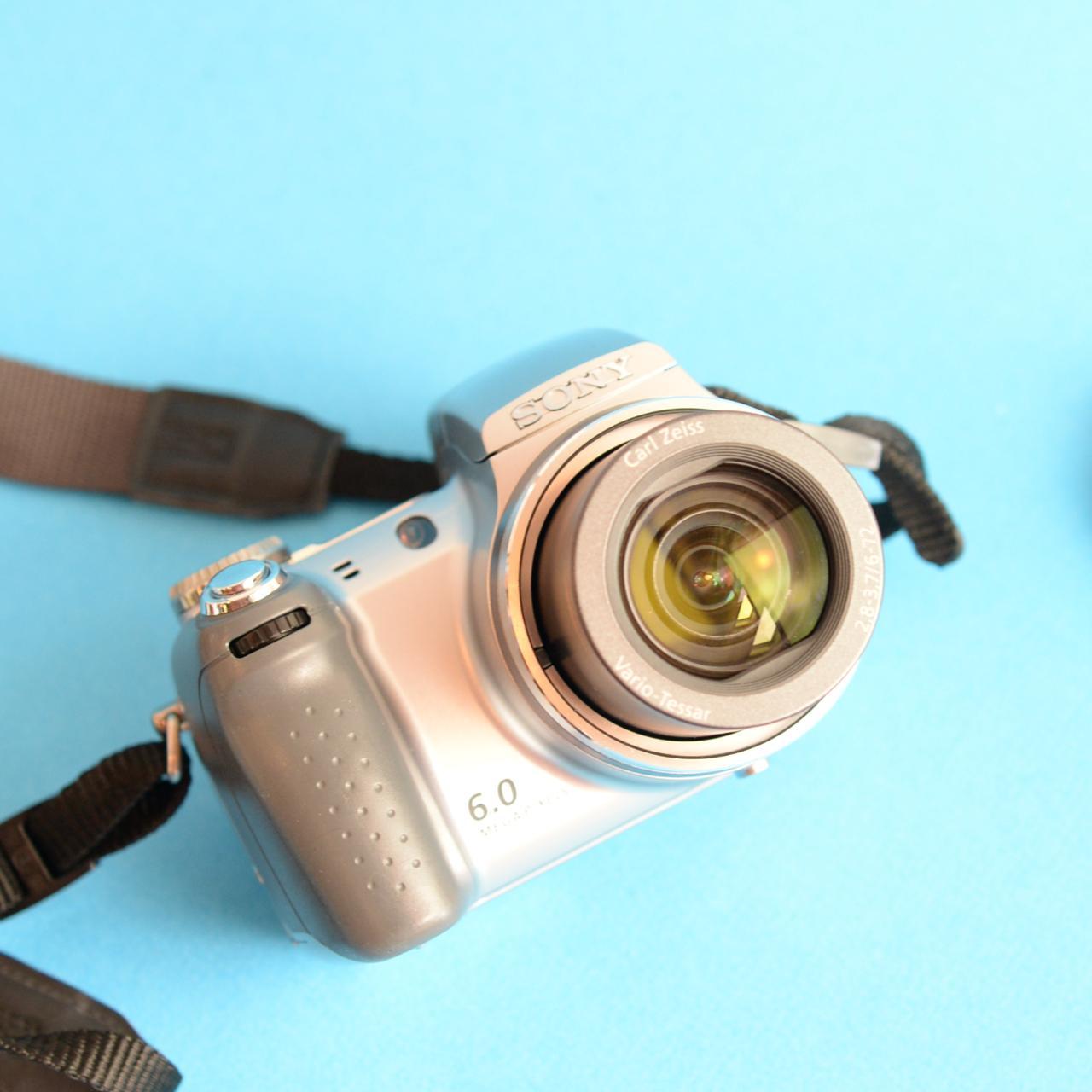 Sony CyberShot DSC-H2 Digital Camera | 6MP | Tested & Working | Silver