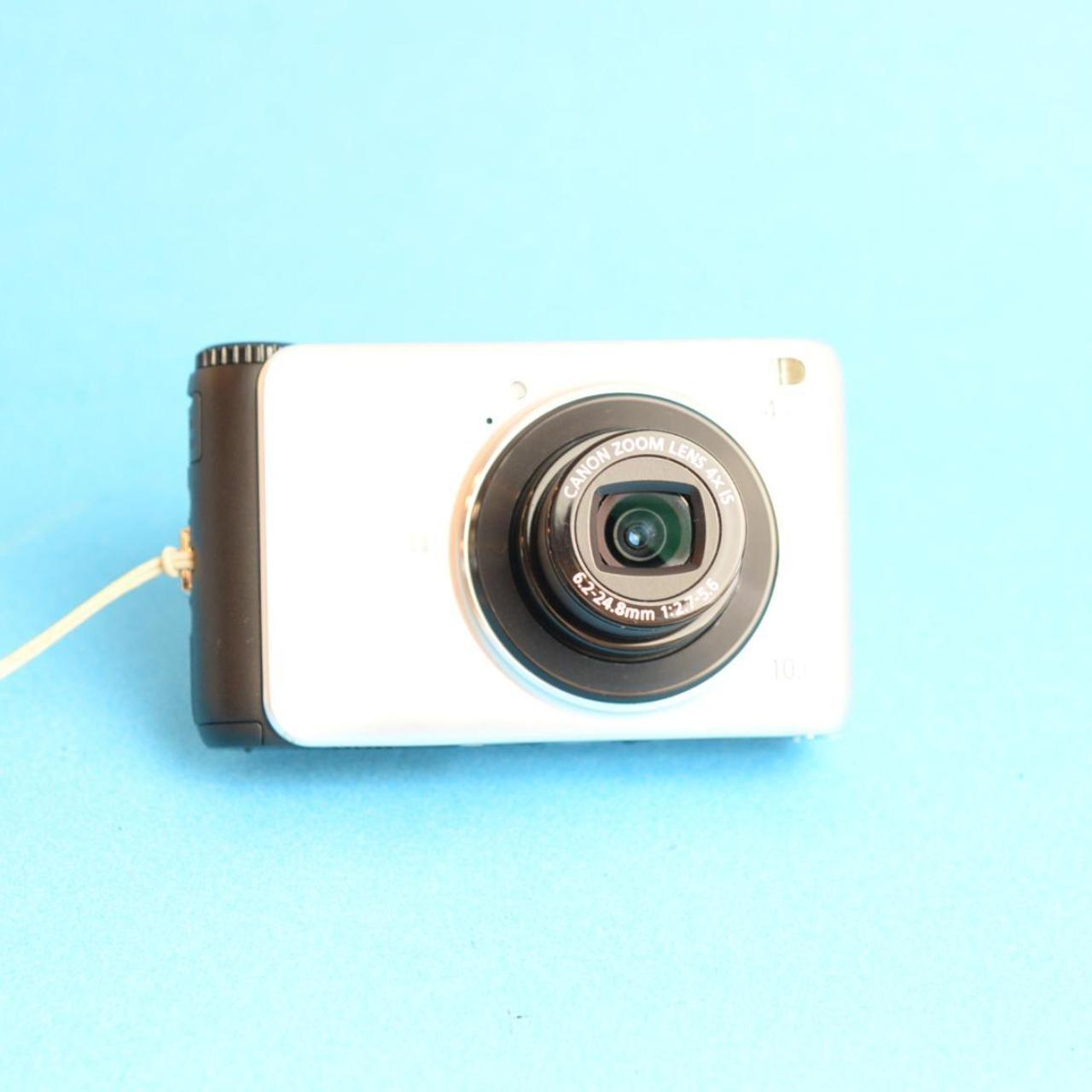 Canon PowerShot A3000 IS Digital Camera | 10.0MP | Tested & Working | Silver