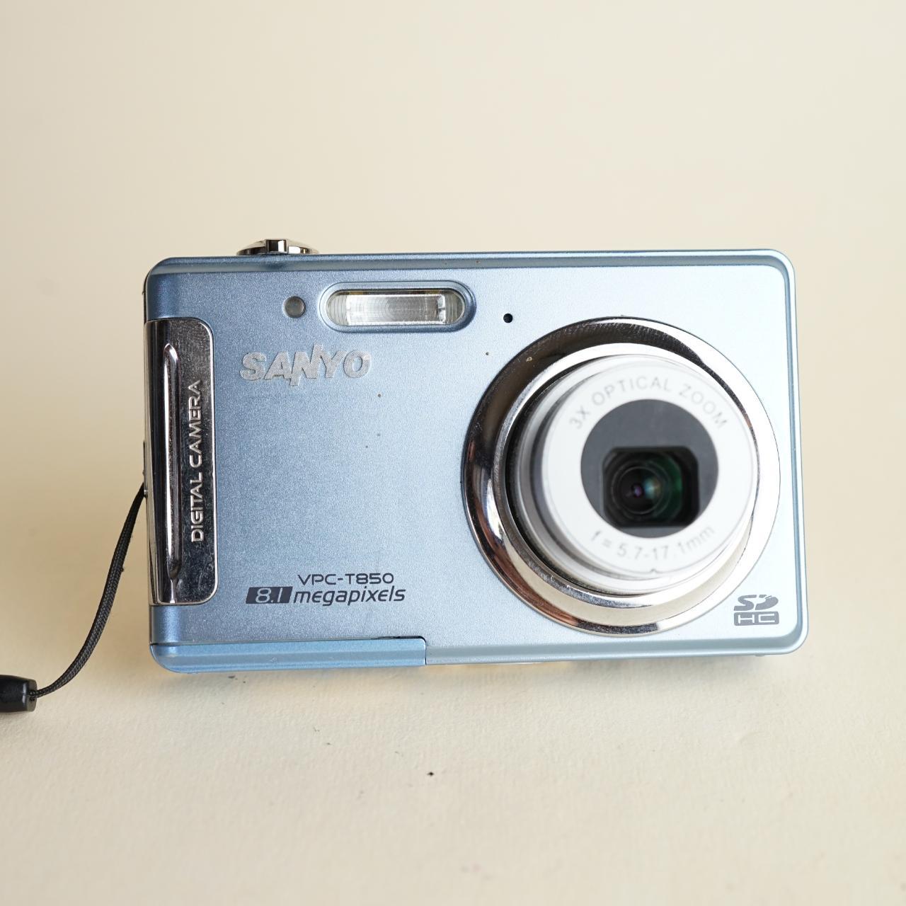 Sanyo VPC-T850 | 8.1MP Digital Camera | Tested & Working | Blue