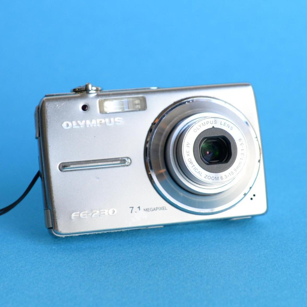 Olympus FE-230 | 7.1MP Digital camera | Tested & Working | Silver