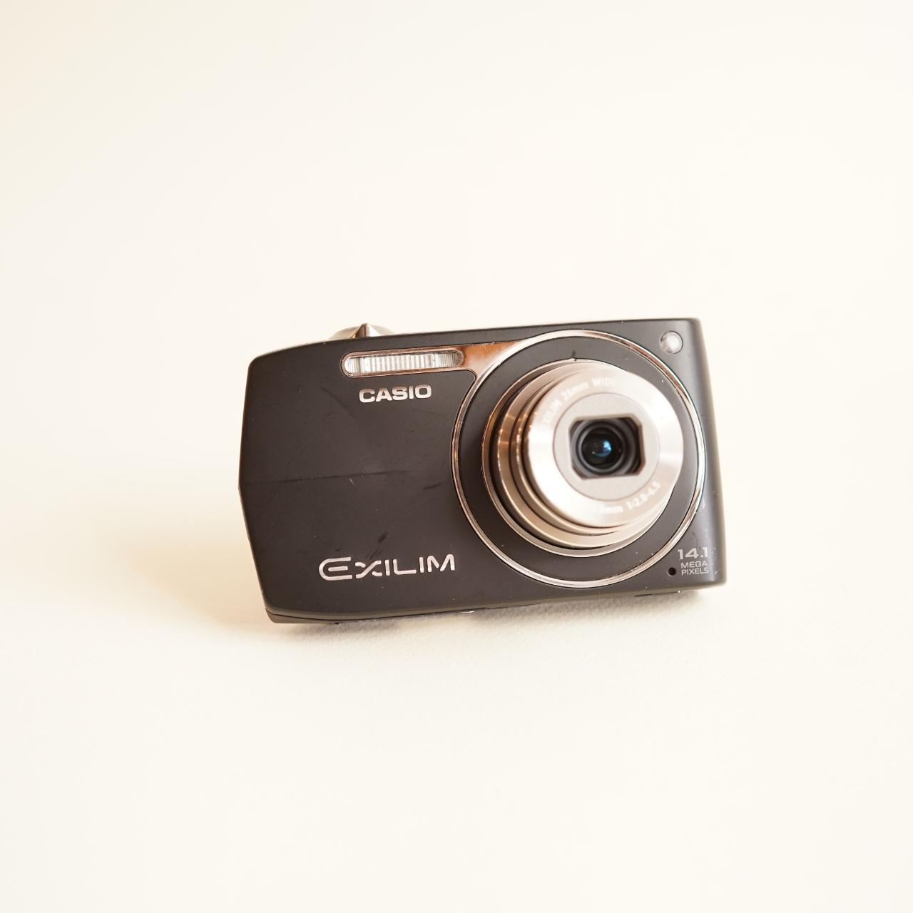 Casio Exilim EX-Z2000 Digital Camera | 14MP | Read Description | Black