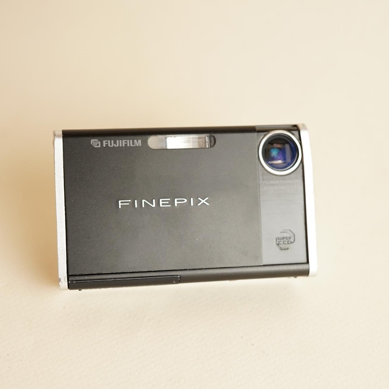 Fujifilm FinePix Z1 Digital Camera | 5MP | Tested & Working | Black