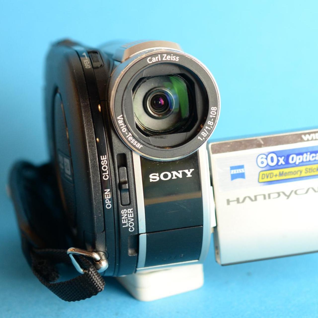 Sony Handycam DCR-DVD650 Digital Camcorder | 60x Optical Zoom DVD Camcorder | Tested & Working | Silver