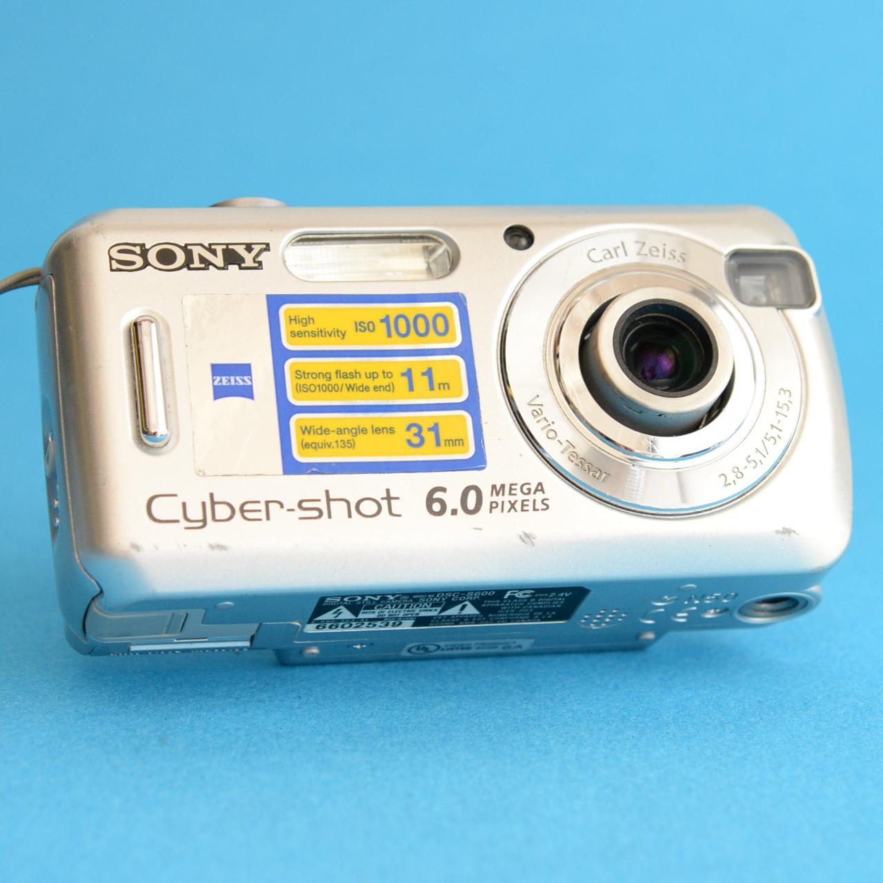 Sony Cyber-Shot DSC-S600 | 6MP Digital camera | Silver