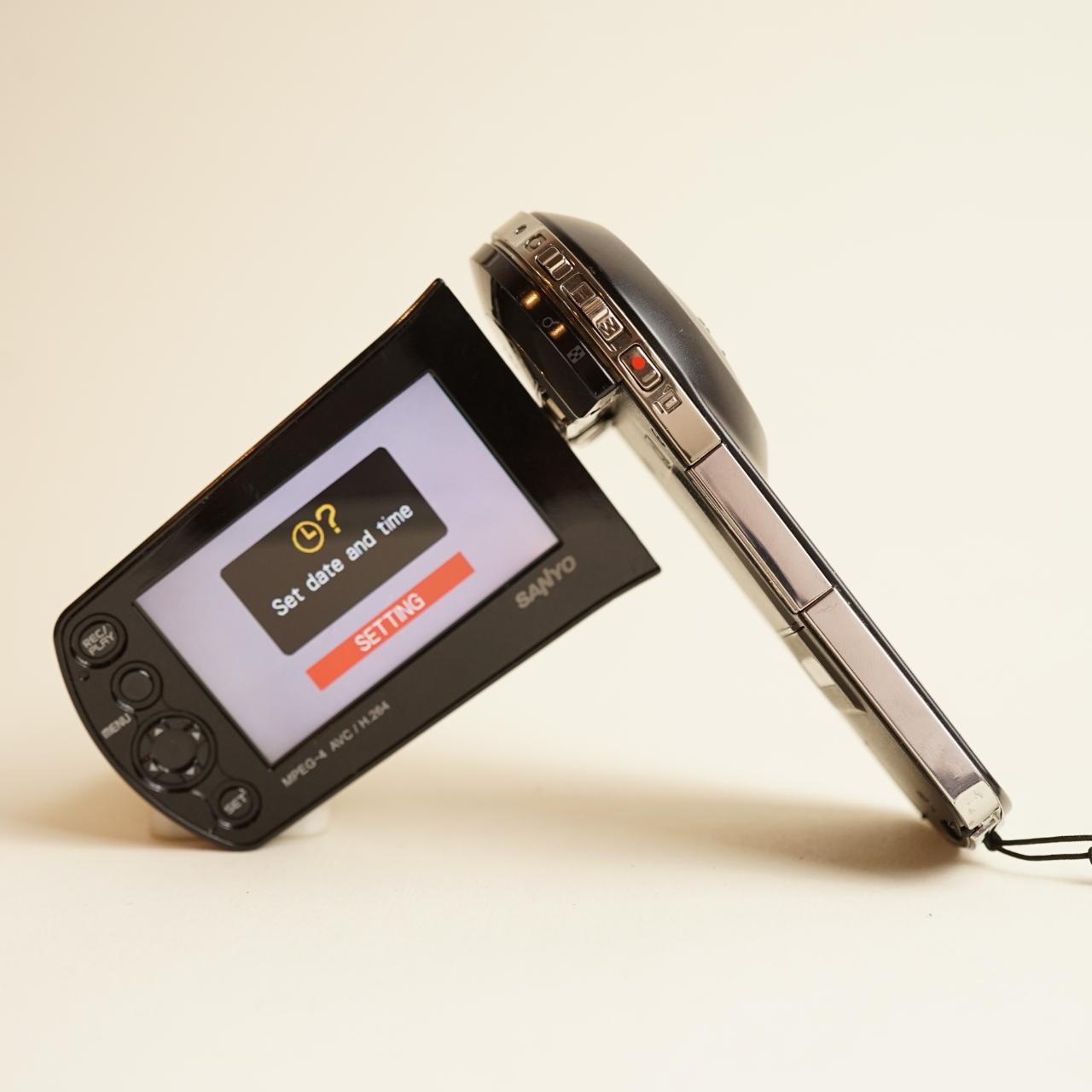 Sanyo Xacti VPC-CS1 Digital Camcorder | Tested & Working | Black & Silver