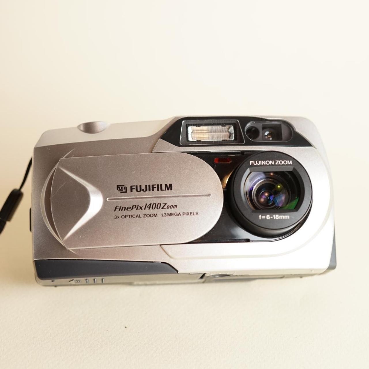 Fujifilm FinePix 1400 Zoom Digital Camera | 1.3MP | Tested & Working | Silver