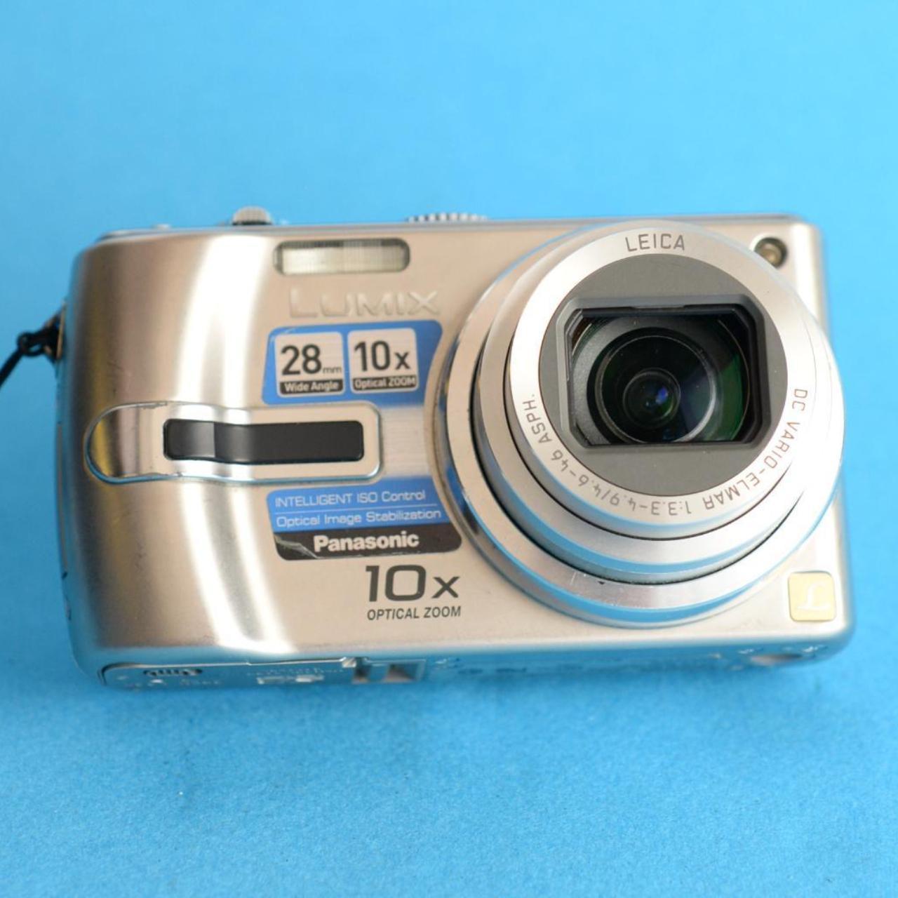 Lumix Panasonic DMC-TZ3 | 7.2MP Digital camera | Tested & Working | Silver