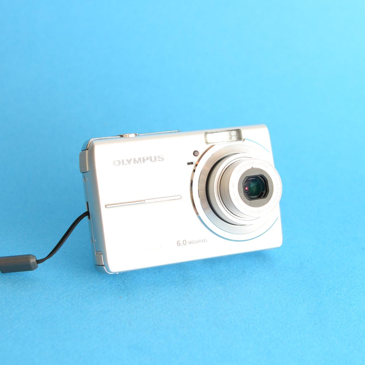 Olympus FE-190 | 6MP Digital Camera | Tested & Working | Silver