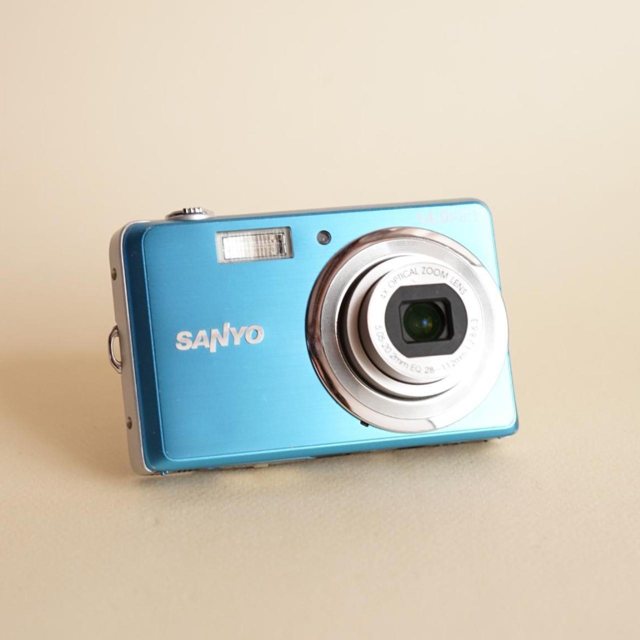 Sanyo VPC-E1500TP Digital Camera | 14MP | Tested & Working | Blue